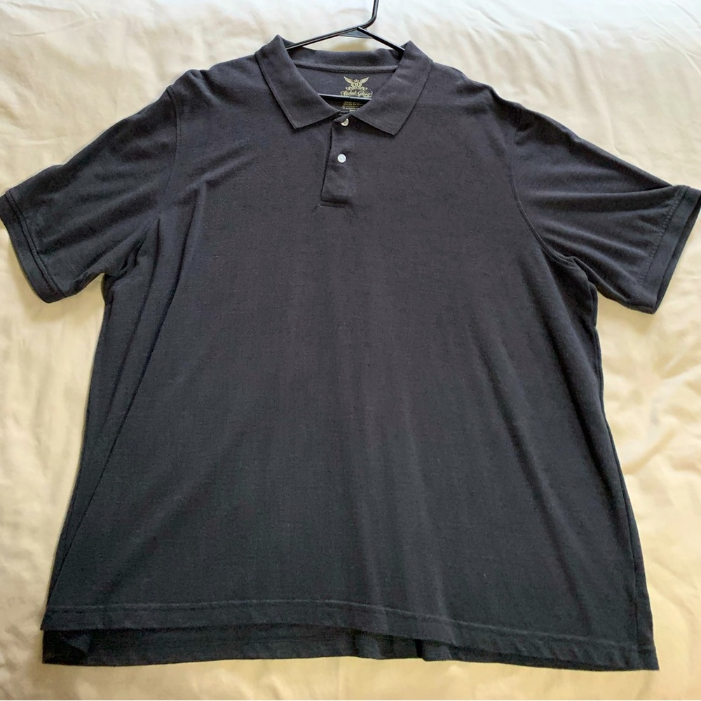 Men’s 2XL short sleeve dress shirt/ Color-Gray/ In great condition/ comfortable